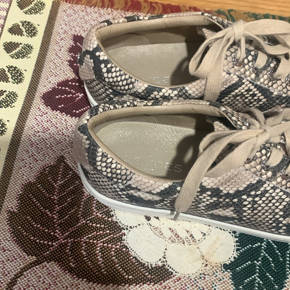 J/Slides Snakeskin Print Low Platform Laced Up Sn… - image 7